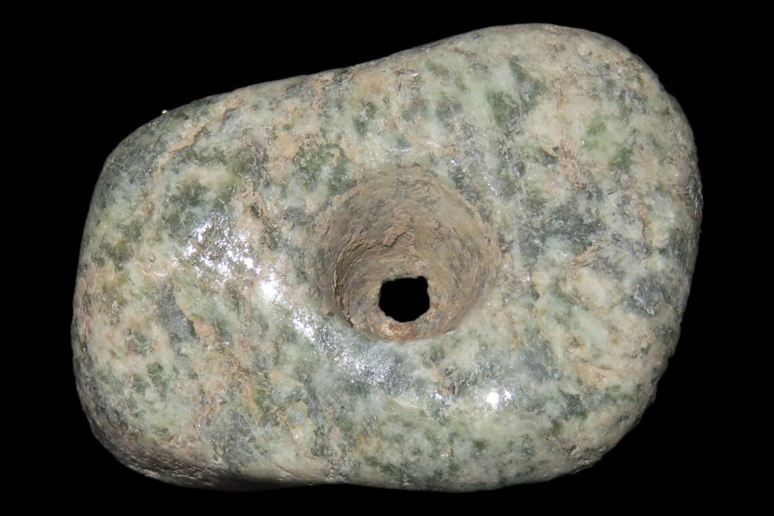 Large Beautiful Pre-Columbian Mezcala Jade / Jadeite Pendant, Drilled Stone Bead. Meticulously (1 of 5)