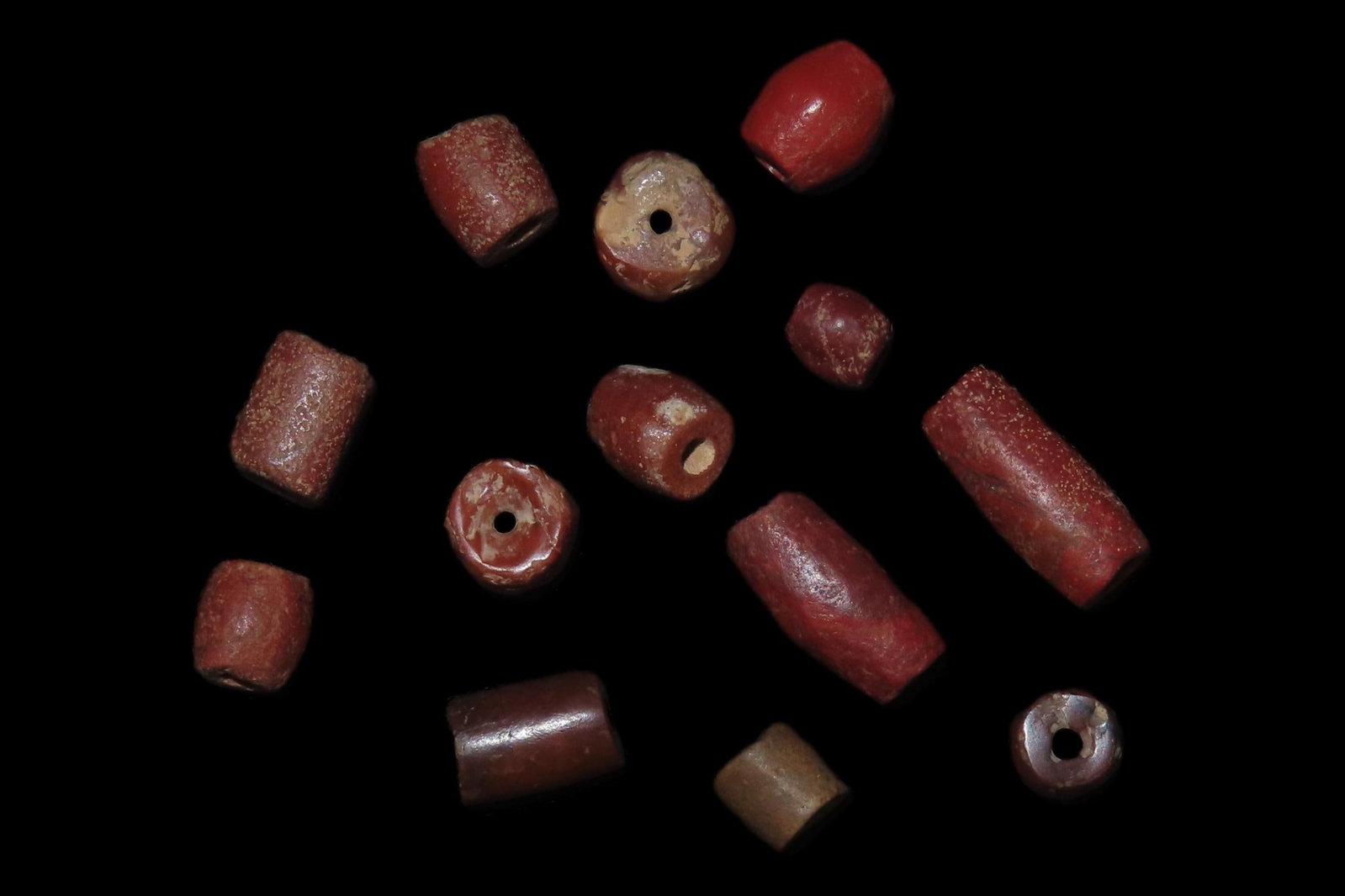 Wonderful Group of Carnelian Agate Tairona Culture Beads from Columbia: Wonderful Group of Carnelian Agate Tairona Culture Beads from Columbia