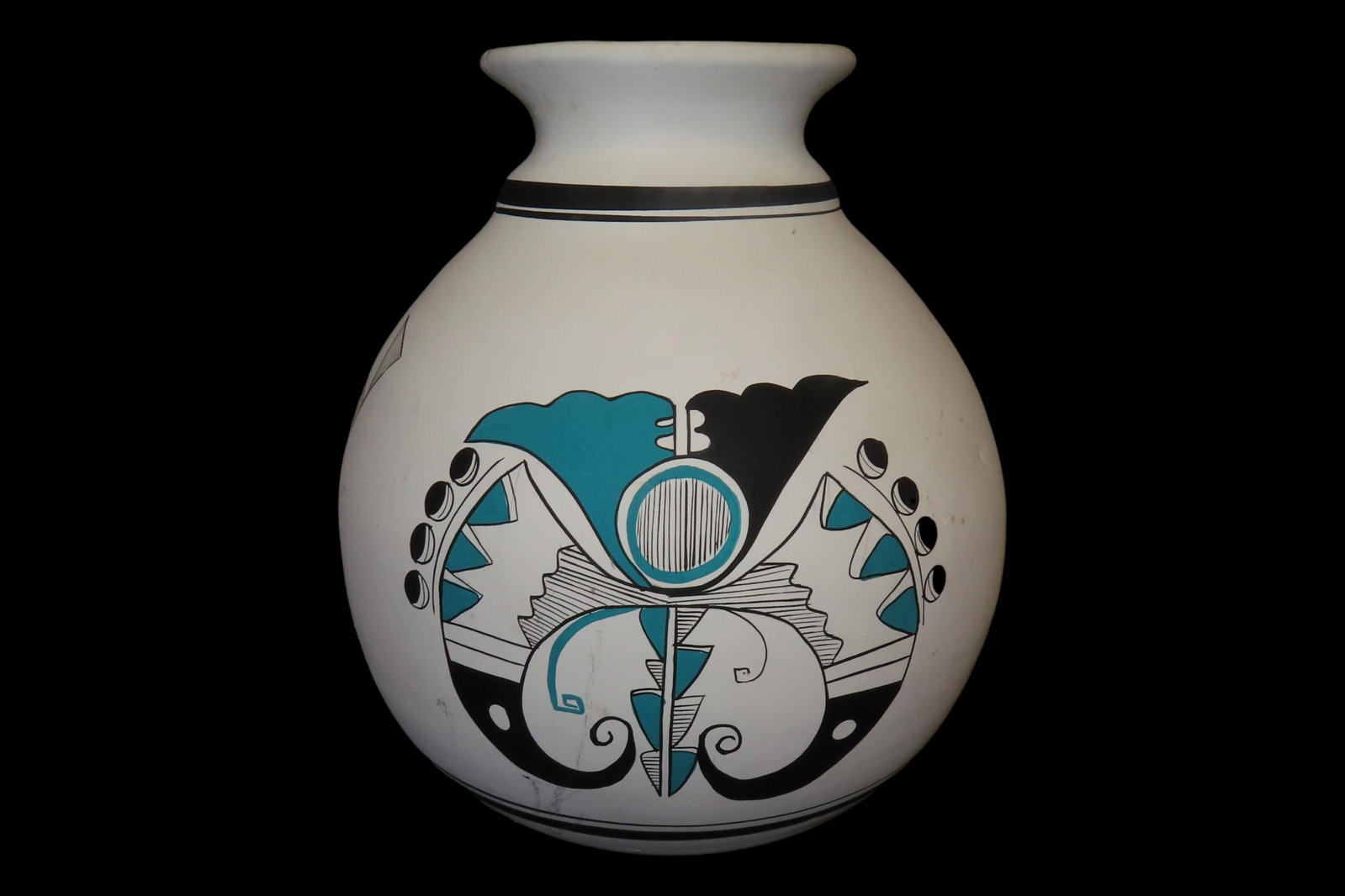 Beautiful Southwest Navajo Indians Pottery Vase / Jar / Bowl. Original Hand Painted Example. (1 of 5)