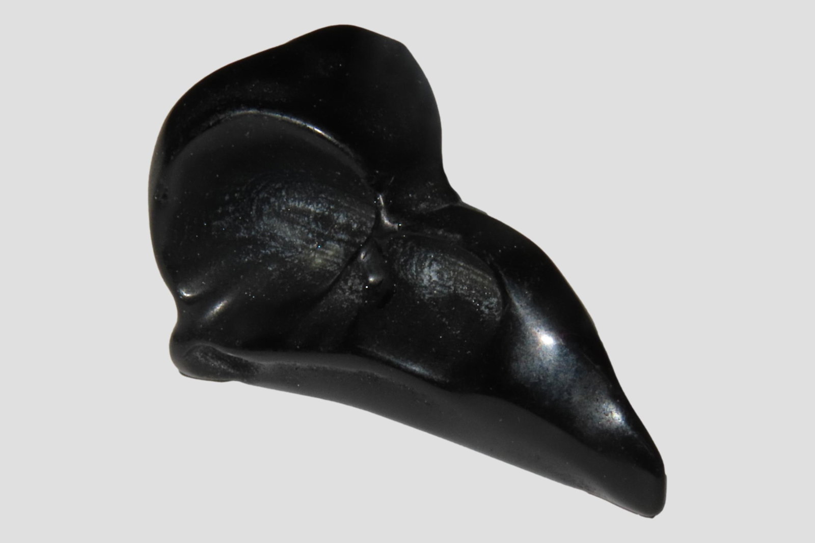 Incredible Pre-Columbian Obsidian Bird Head / Skull Effigy. Intricatly carved and polished with (1 of 5)