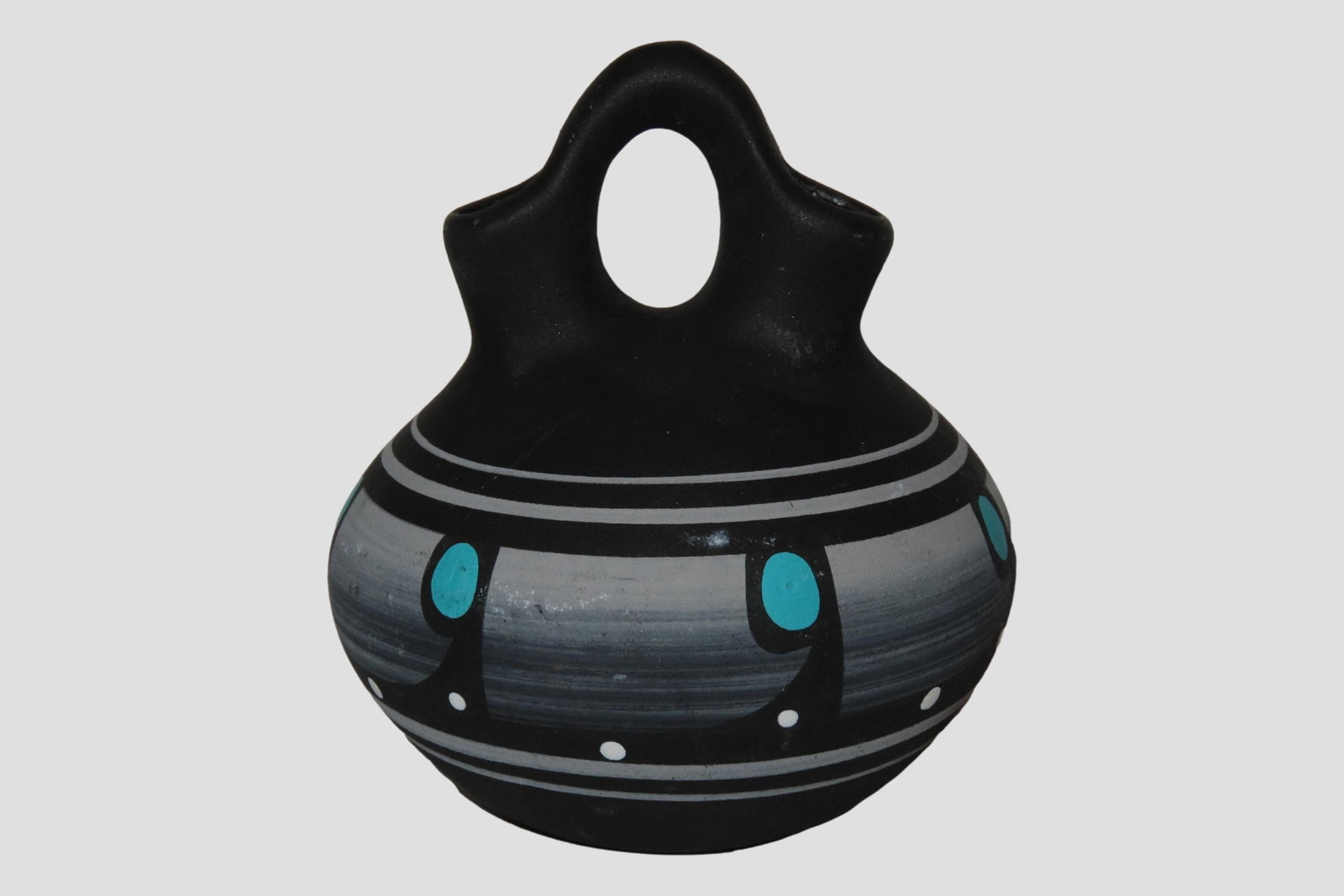 Beautiful Southwest Navajo Indians Pottery Wedding Vase. Original Hand Painted Example. Signed on (1 of 6)