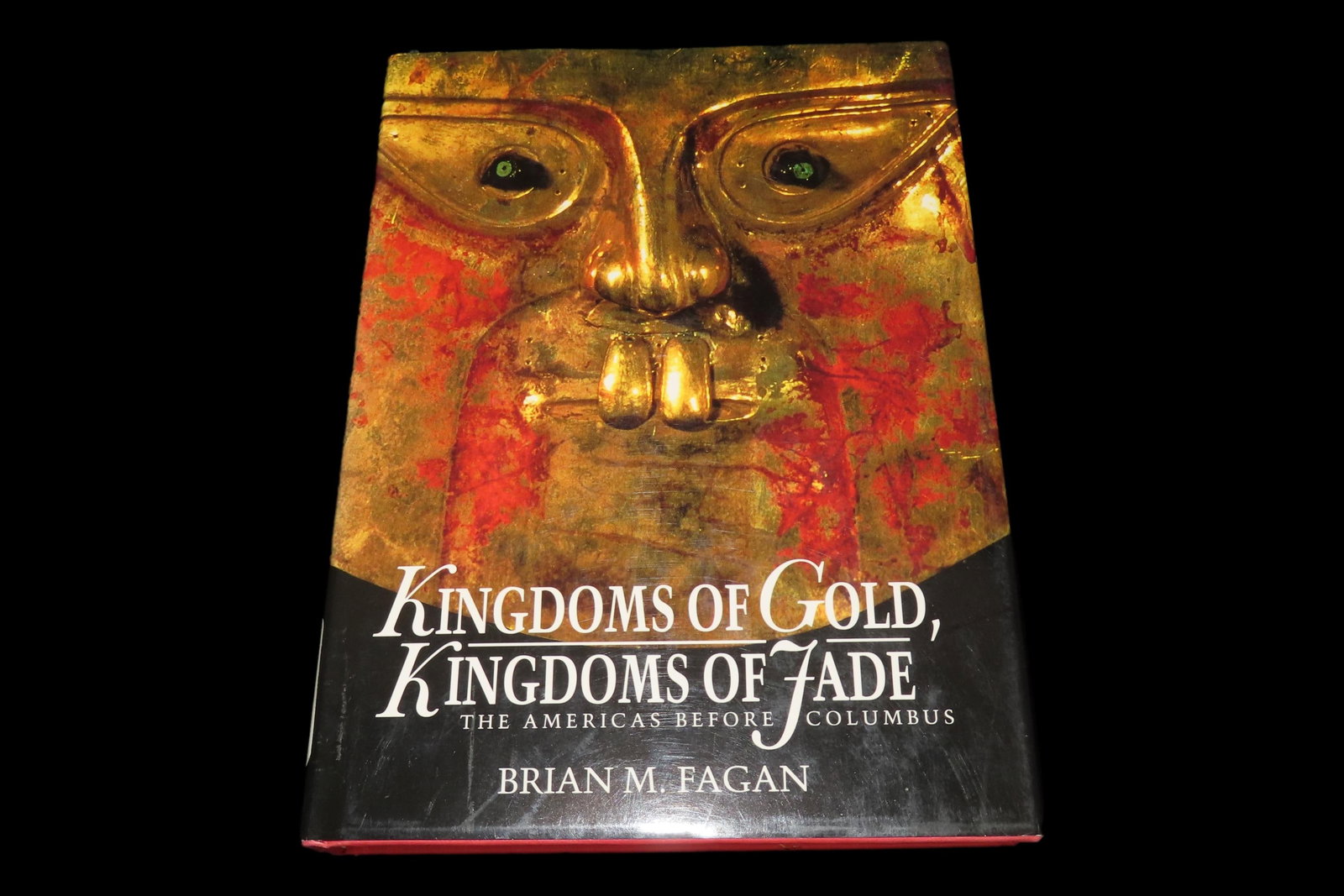 KINGDOMS OF GOLD, KINGDOMS OF JADE, HARDBACK, 260 PAGES. MAINLY DISCUSSES THE MAYA, OLMEC, AZTEC, (1 of 10)