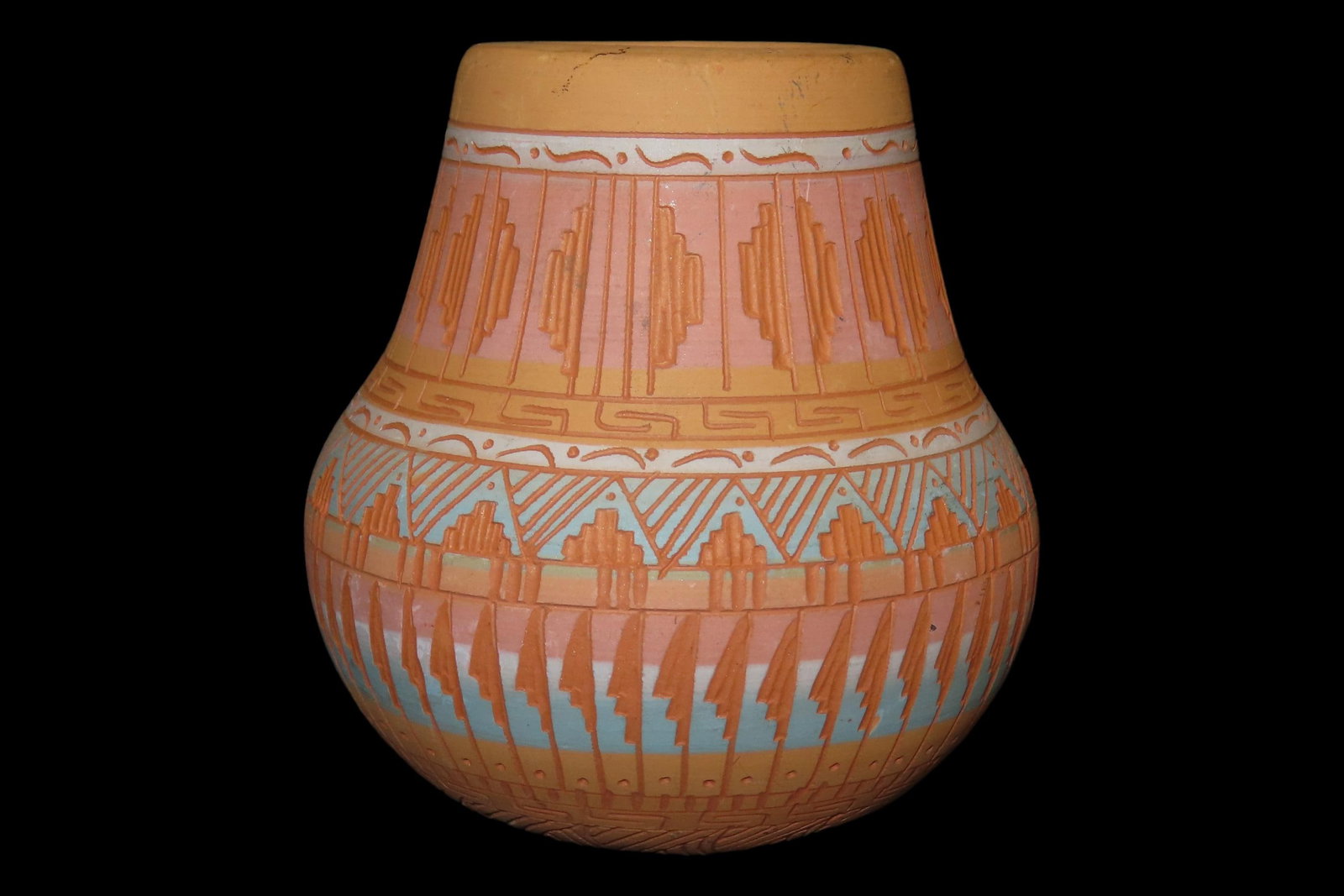 Beautiful Southwest Navajo Indians Pottery Vase / Jar / Bowl. Original Hand Painted / hand Etched: Beautiful Southwest Navajo Indians Pottery Vase / Jar / Bowl. Original Hand Painted / hand Etched Example. Signed on Bottom.
