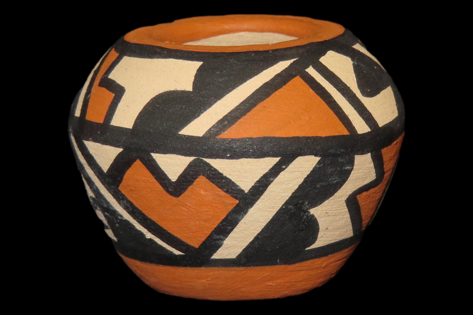 Beautiful Southwest Pueblo / Jemez Indians Pottery Vase / Jar / Bowl. Original Hand Painted Example. (1 of 8)