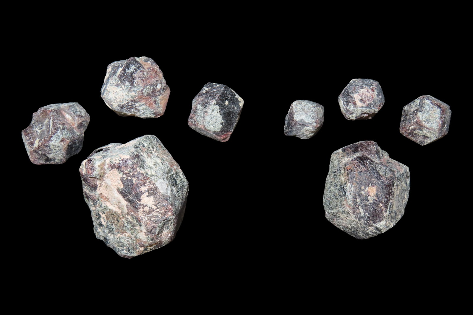 Lot of Very Large Garnets Gemstones, Raw Rough Uncut / Unpolished Natural Specimens, Beautiful: Lot of Very Large Garnets Gemstones, Raw Rough Uncut / Unpolished Natural Specimens, Beautiful Stones