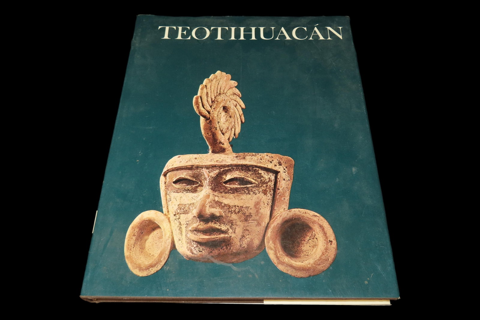 TEOTIHUACAN, HARDBACK 172 PAGES, LOTS OF GREAT PITCURES OF SOME INCREDIBLE ARTIFACTS & OTHER IMAGES: TEOTIHUACAN, HARDBACK 172 PAGES, LOTS OF GREAT PITCURES OF SOME INCREDIBLE ARTIFACTS & OTHER IMAGES FOR THE AREA