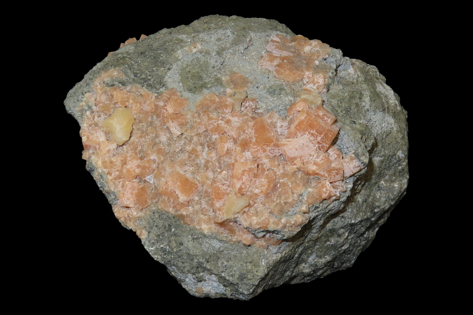 Beautiful Large Rose Quartz Crystal Cluster, Great Display Specimen. (1 of 5)