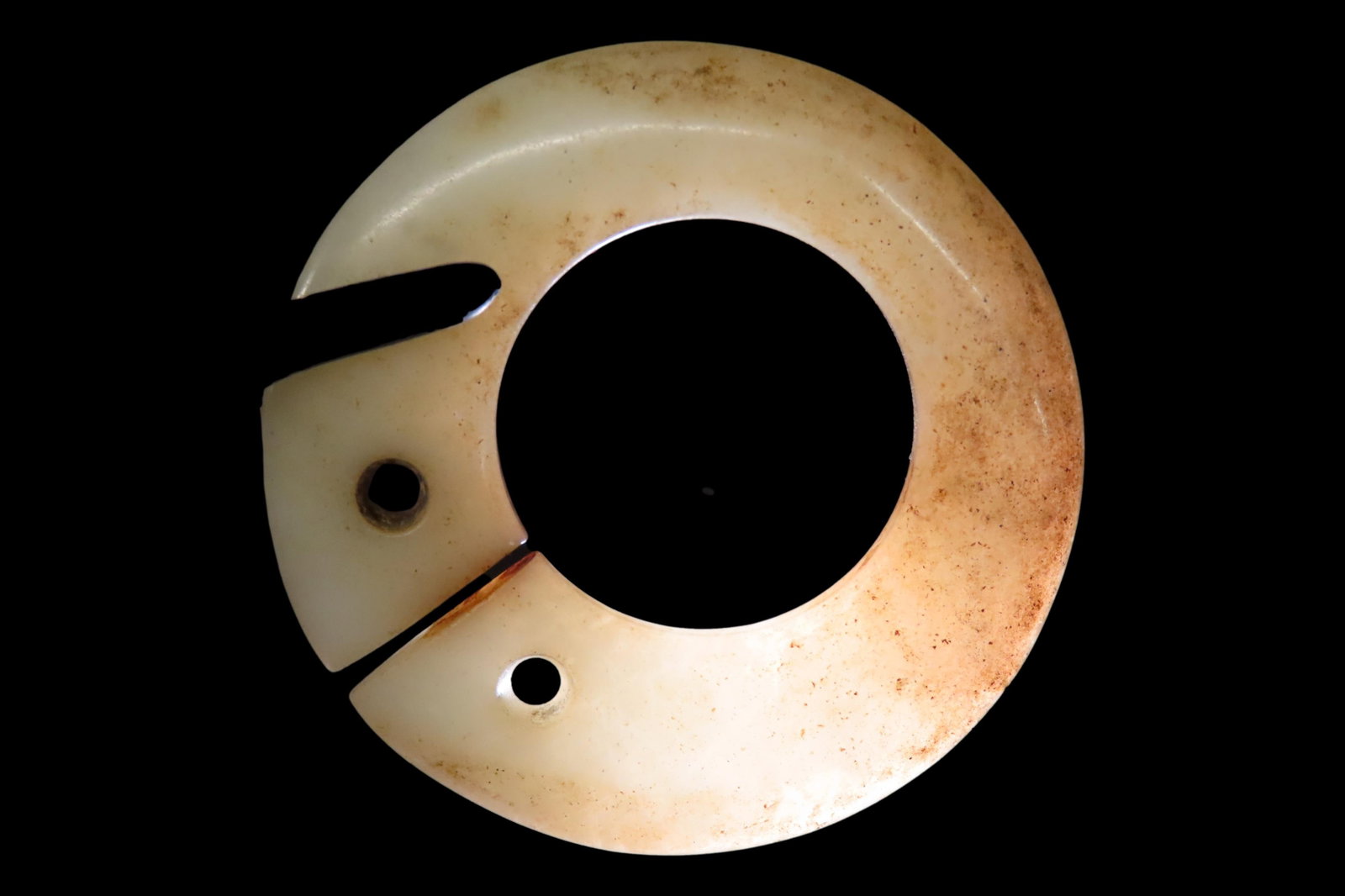 Nice Antique Chinese Hongshan Culture Jade Effigy Pendant, Hand Made Example.: Nice Antique Chinese Hongshan Culture Jade Effigy Pendant, Hand Made Example.