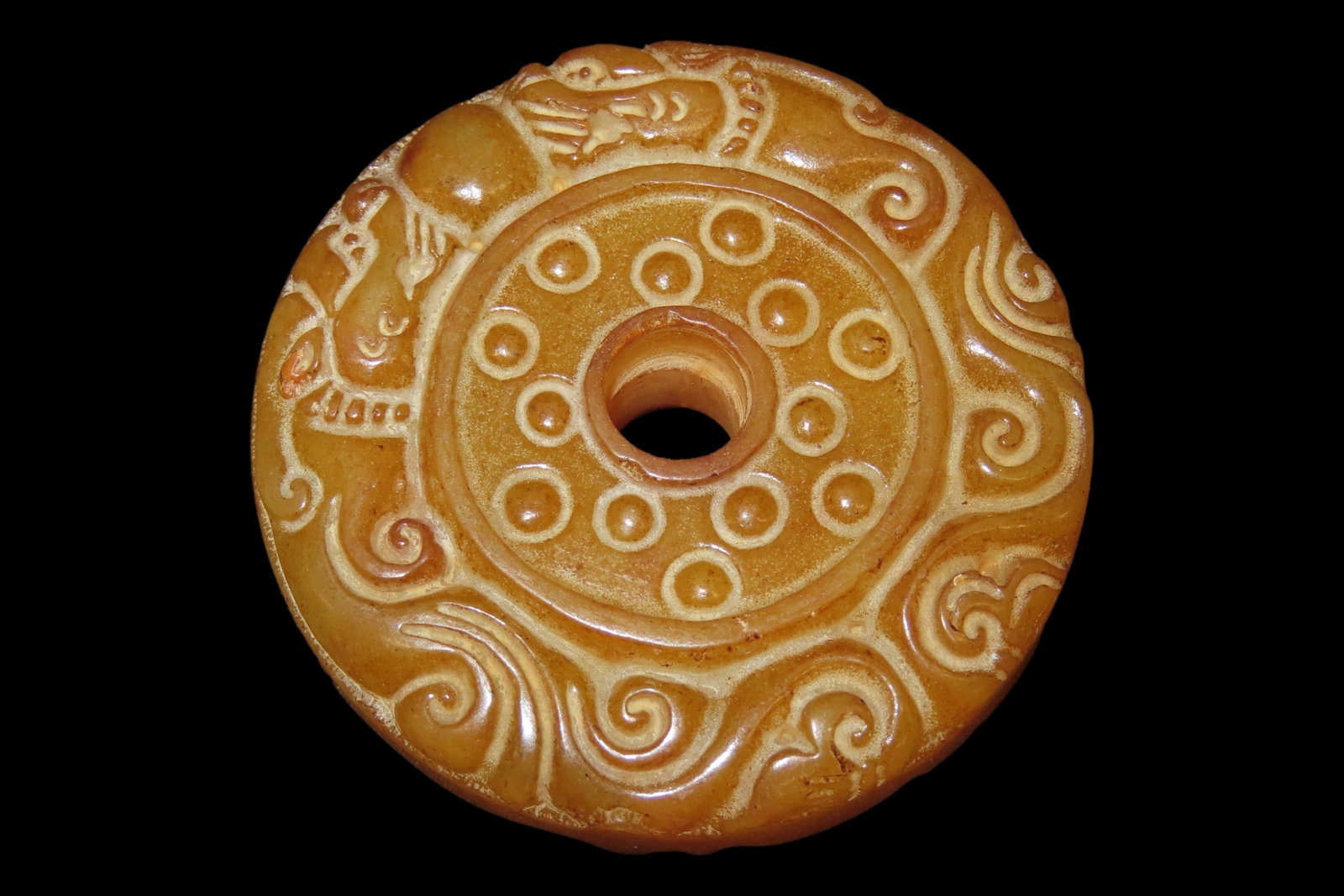 Nice Antique Chinese Hongshan Culture Jade Effigy Pendant, Hand Made Example.: Nice Antique Chinese Hongshan Culture Jade Effigy Pendant, Hand Made Example.