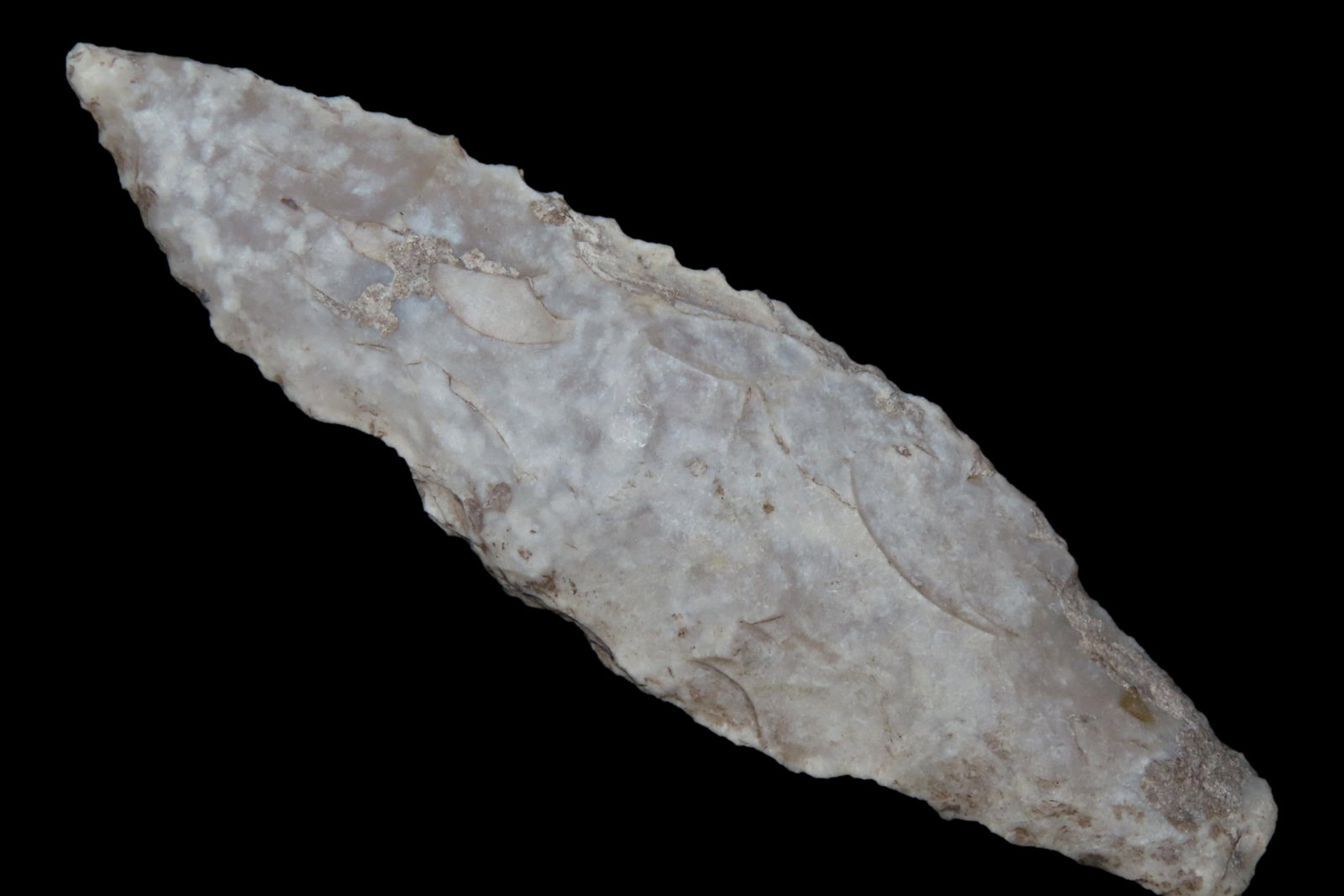 Outstanding 3 1/2" Angostura, Kerr County Texas. Ex Dr. Ted Raurk, Ex Tom Davis. Indian Arrowhead. (1 of 7)