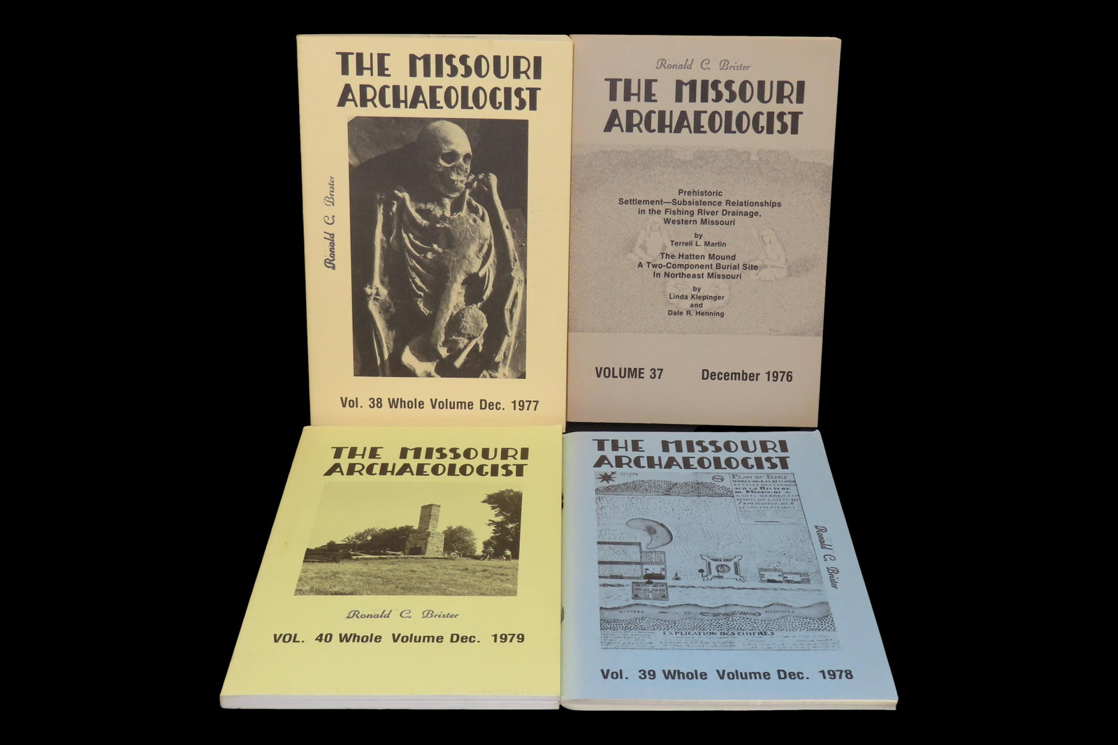 Lot of 1970's Missouri Archaeologist. Full of Pics & Articles on all kinds of Artifacts & Sites.: Lot of 1970's Missouri Archaeologist. Full of Pics & Articles on all kinds of Artifacts & Sites. 1976, 1977, 1978, 1979. Only one issue printed per year on these.