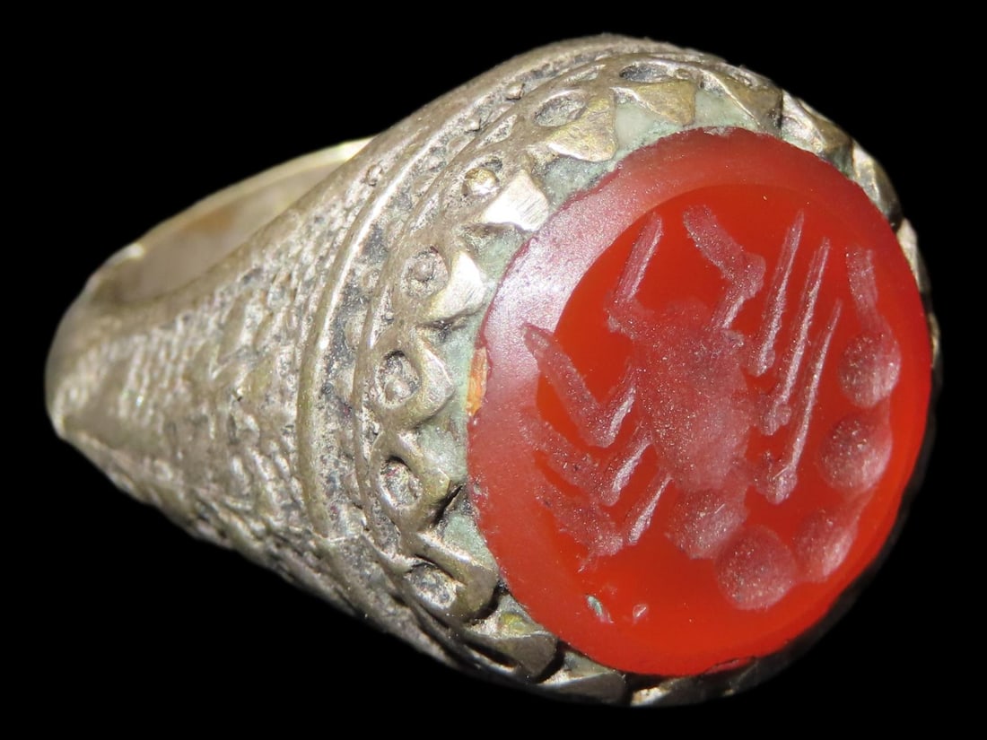Nice Roman Viking Engraved Intaglio Seal Ring, Bronze with Stone Intaglio Inset. (1 of 6)