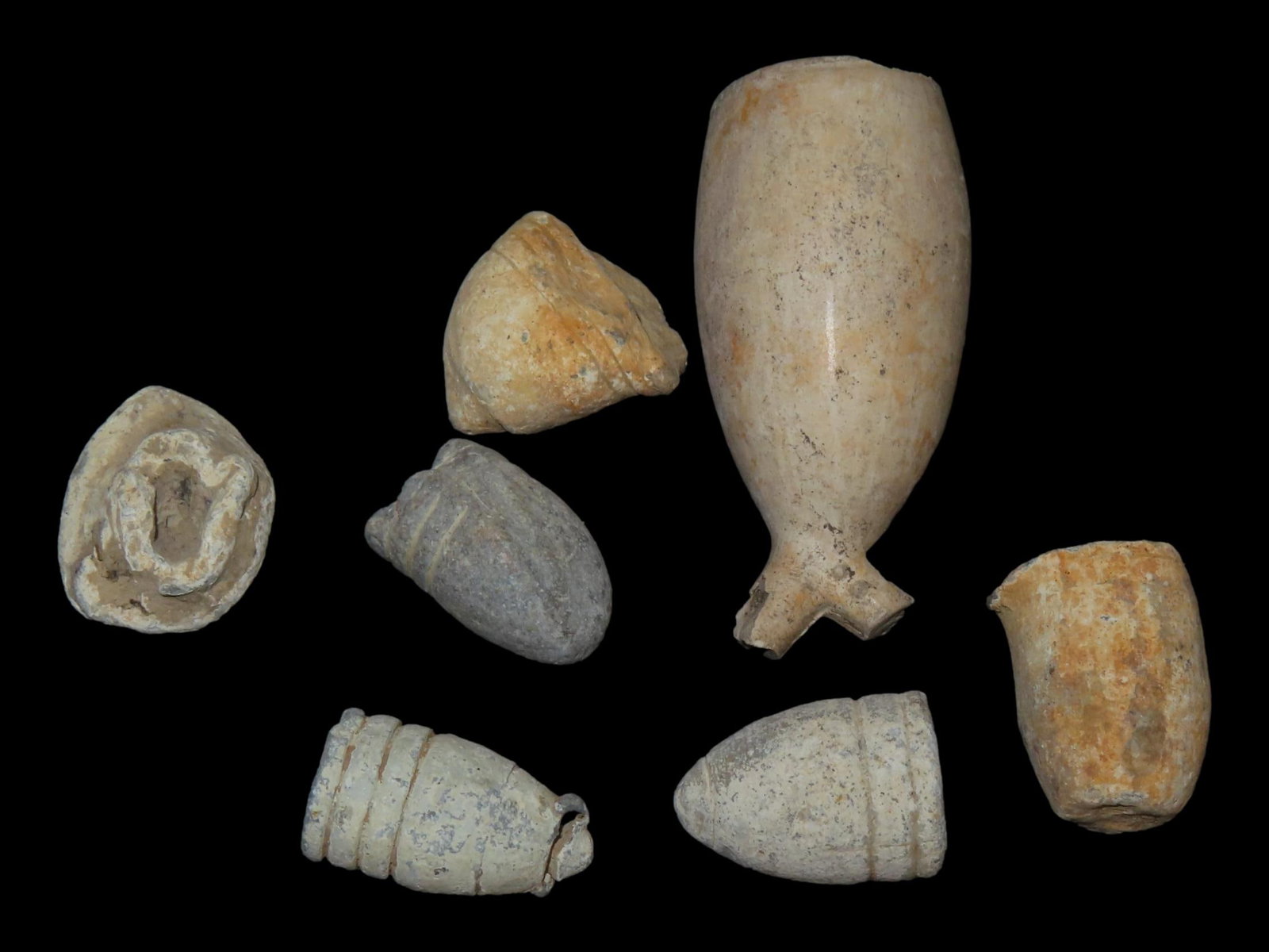 Lot of Civil War Bullets, Minie Balls, 3-Ringers, Trade Pipe, all found in Wayne County Tennessee (1 of 4)