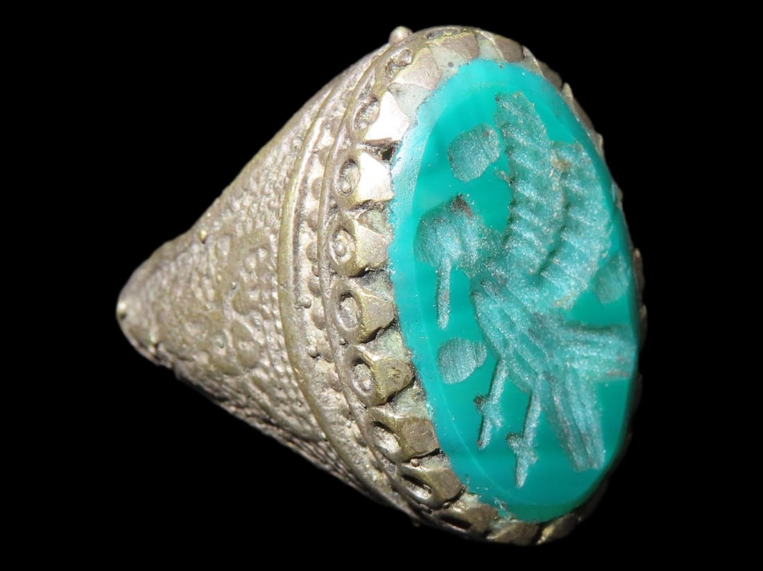 Nice Roman Viking Engraved Intaglio Seal Ring, Bronze with Stone Intaglio Inset. (1 of 4)