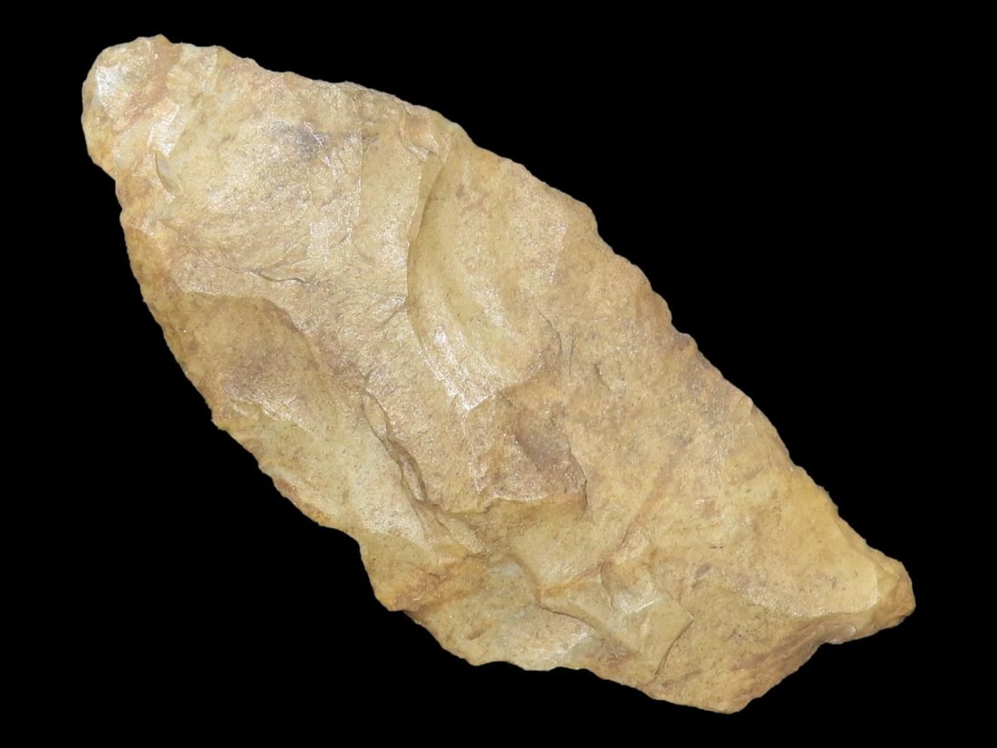2 5/8" Paleo Suwanee found in Soutehrn Georgia. Heavily patinated old Indian Arrowhead. (1 of 4)