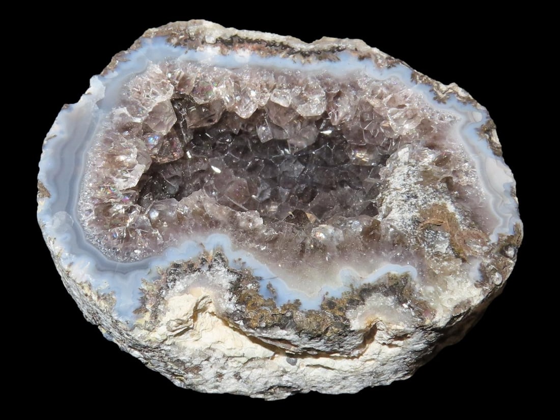 Beautiful Quartz Crystal Geode Cave, Cut and Polished Geode. (1 of 4)