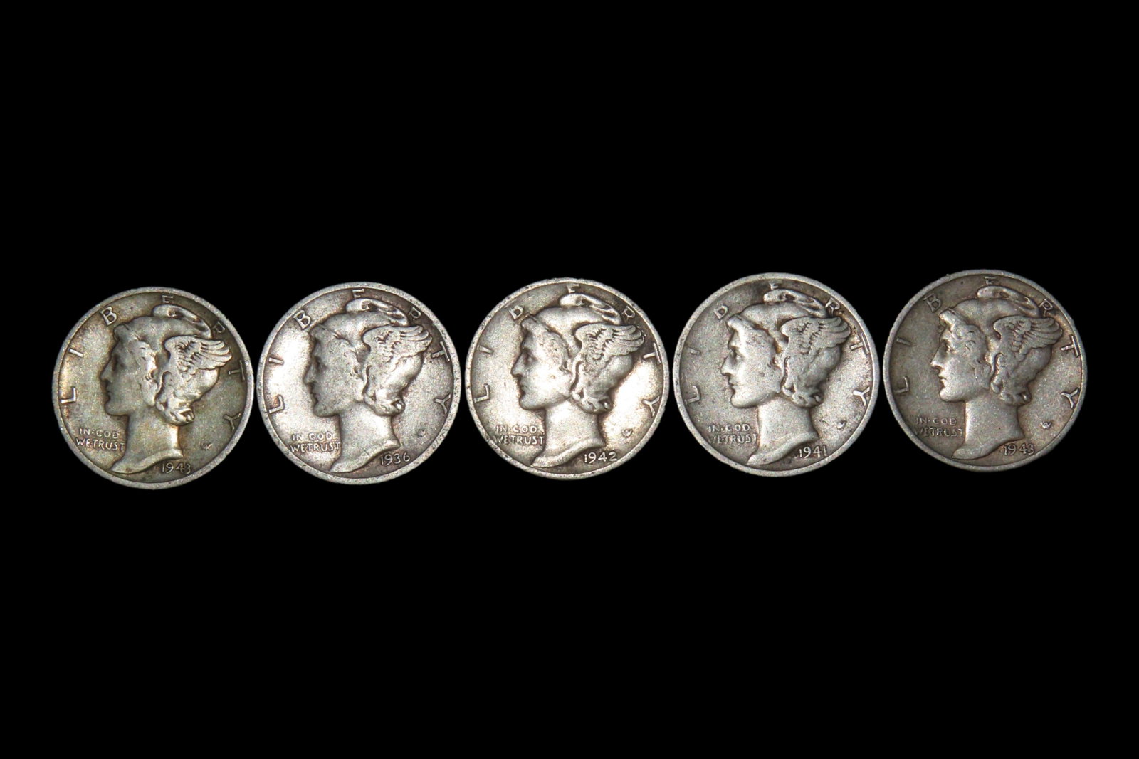 Lot of 5 All Different Date Mercury Silver Dimes from the 30's and 40's. Great Original Condition!: Lot of 5 All Different Date Mercury Silver Dimes from the 30's and 40's. Great Original Condition!