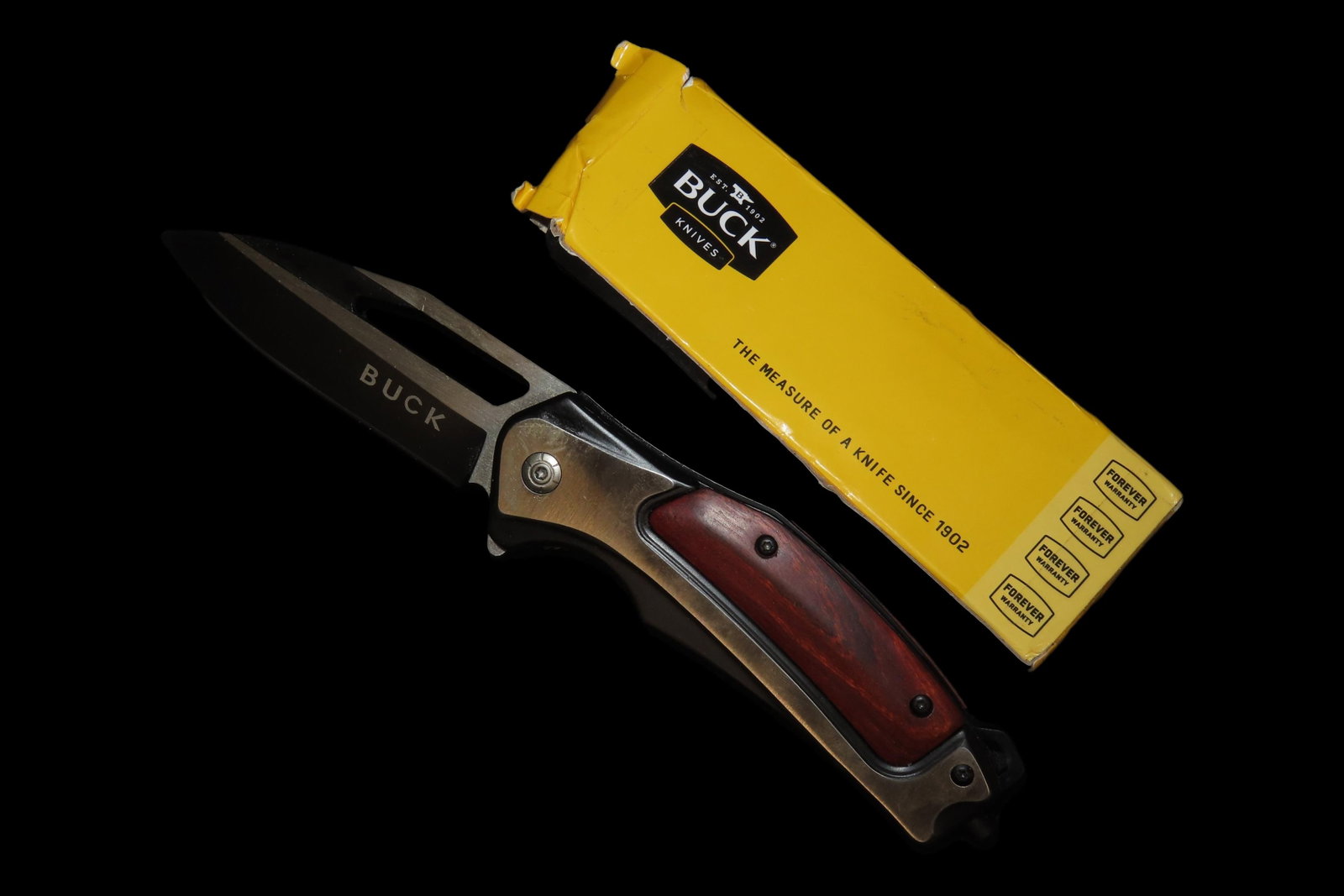 Buck Single Blade Pocket Knife, Hunting Knife. New Condition. (1 of 5)