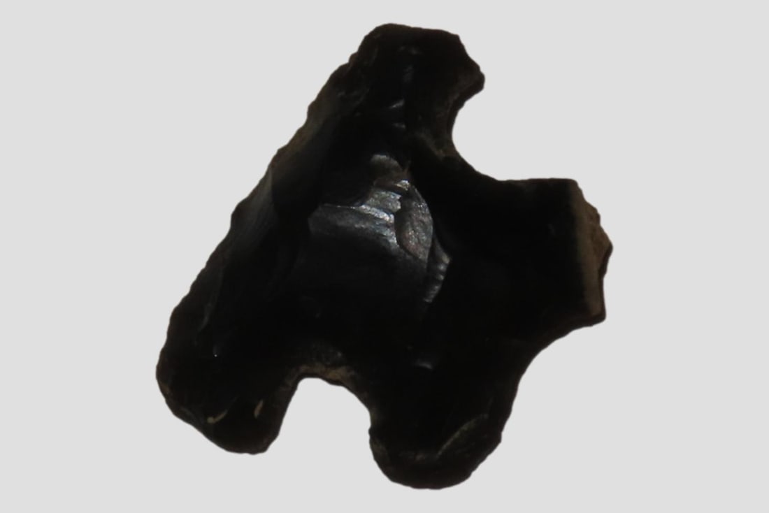 Translucnet Knox Chert Stanly Bifurcate Hafted Scraper / Blunt found in Eastern Tennessee. Indian (1 of 6)