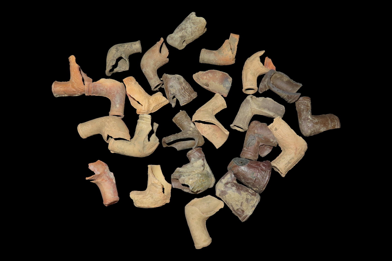 Lot of Trade Pipes found at the Pamplin Pipe Factory in Virginia, All have some damage. (1 of 2)