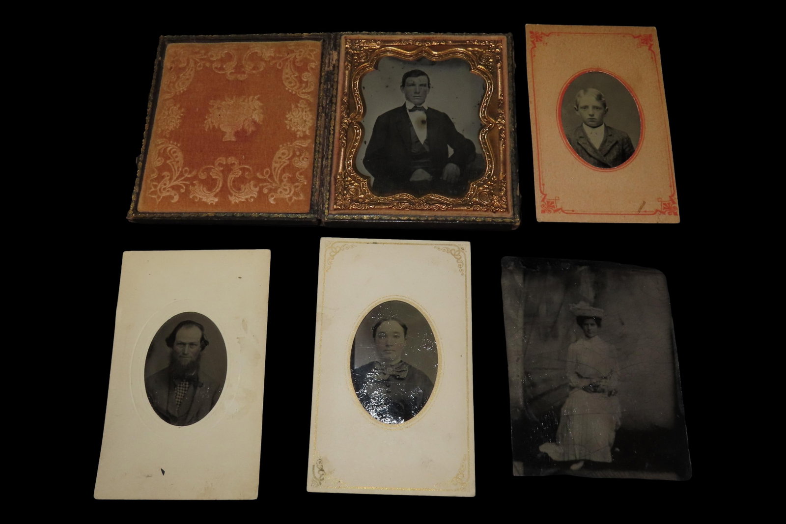 Lot of Old Antique Tintype / Daguerreotype Pictures, Photos, Photographs. One in Nice Original: Lot of Old Antique Tintype / Daguerreotype Pictures, Photos, Photographs. One in Nice Original Custom Leather & Velvet Case.