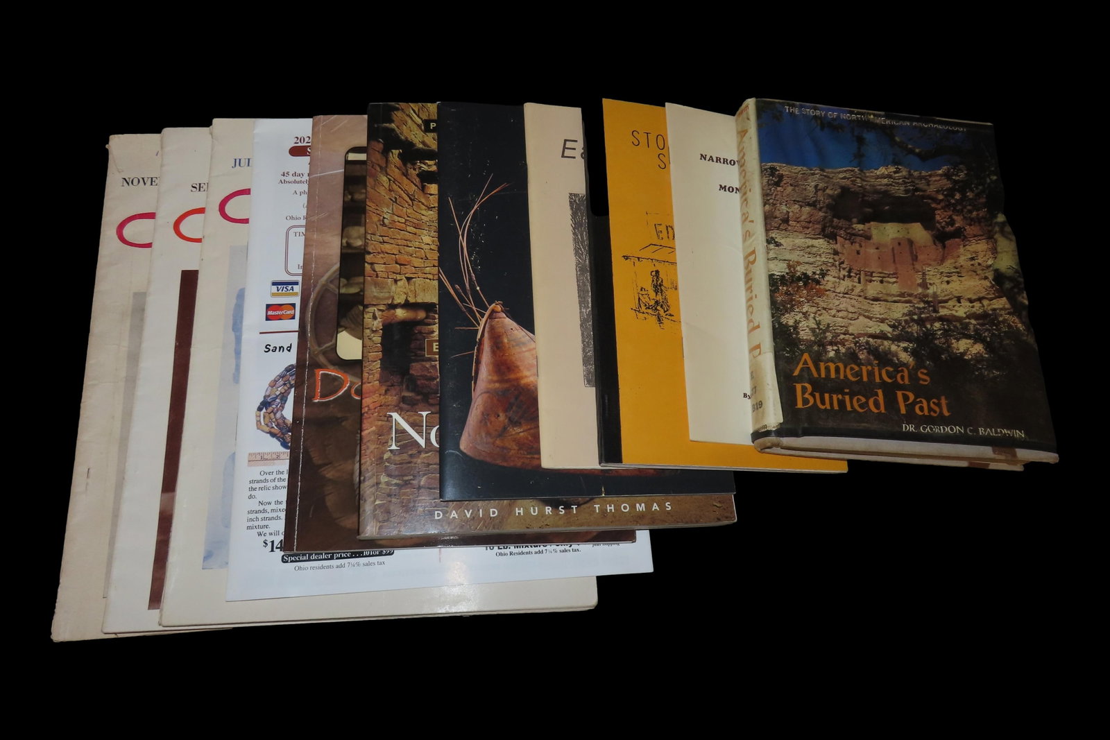 LOT OF 10 ARTIFACT & RELATED BOOKS: LOT OF 10 ARTIFACT & RELATED BOOKS