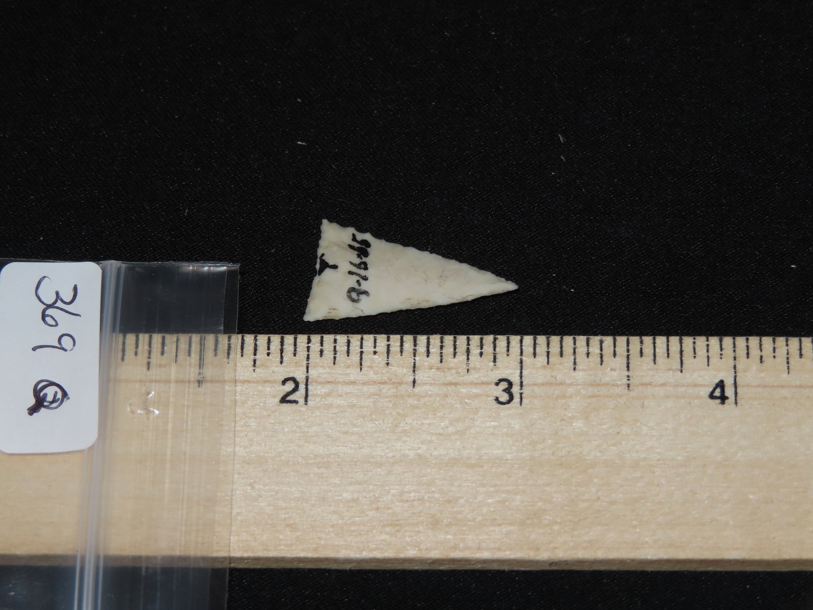 1" Fine Triangular Point, Kansas - 4