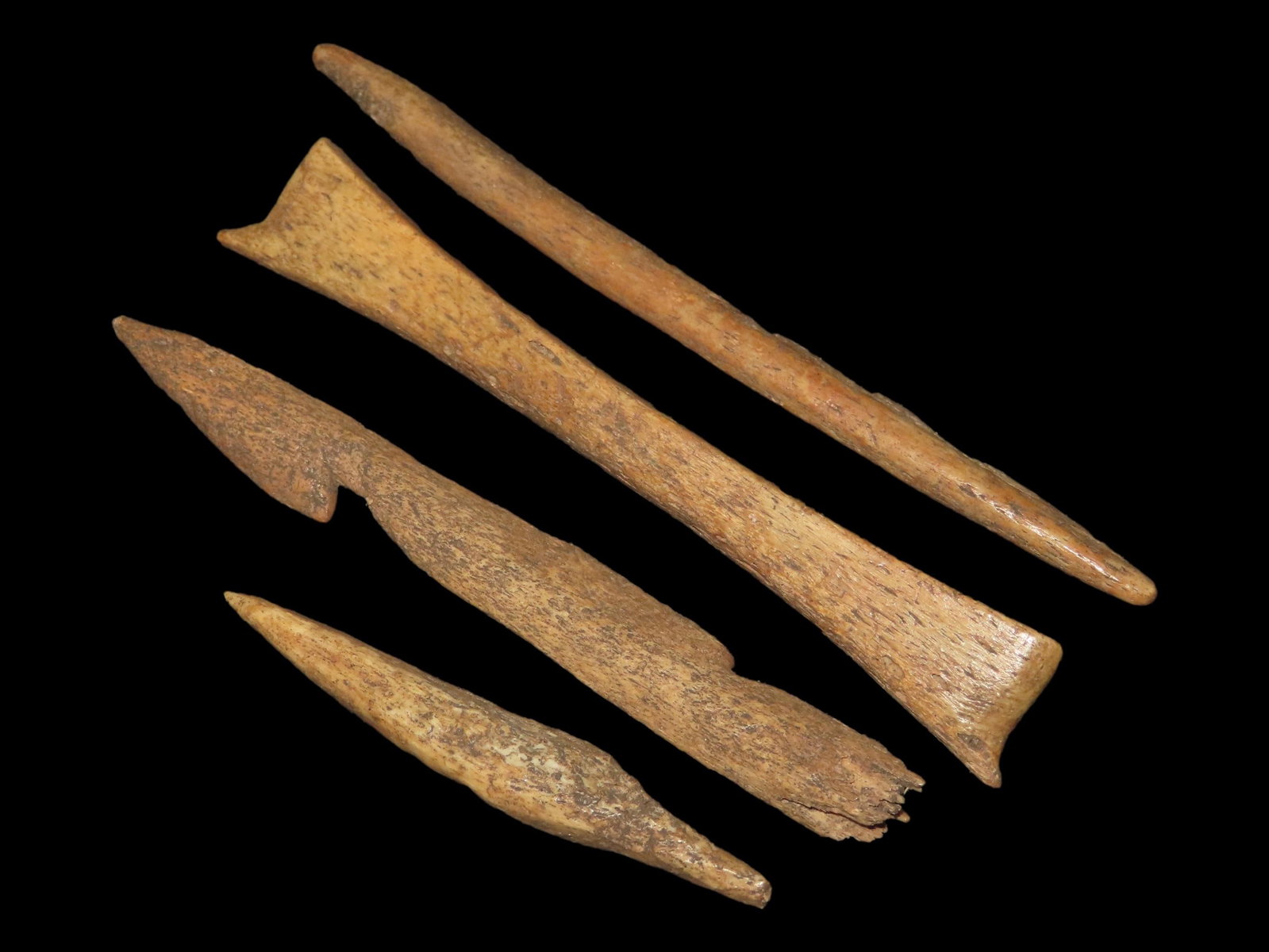 Lot of 4 Alaskan Eskimo Bone Awls and Harpoon Tip, Alaska (1 of 6)