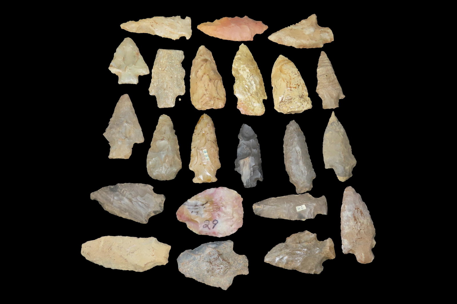 Lot of Miscellaneous Woodland and Archaic Arrowheads, Tennessee: Lot of Miscellaneous Woodland and Archaic Arrowheads, Tennessee