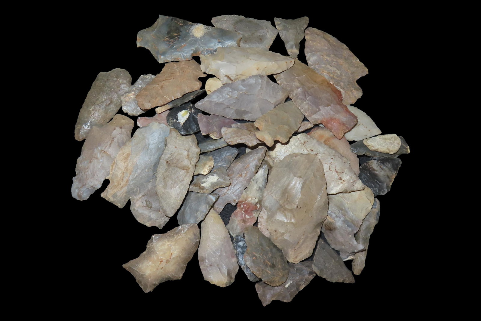 Lot of Miscellaneous Woodland and Archaic Arrowheads, Tennessee (1 of 6)