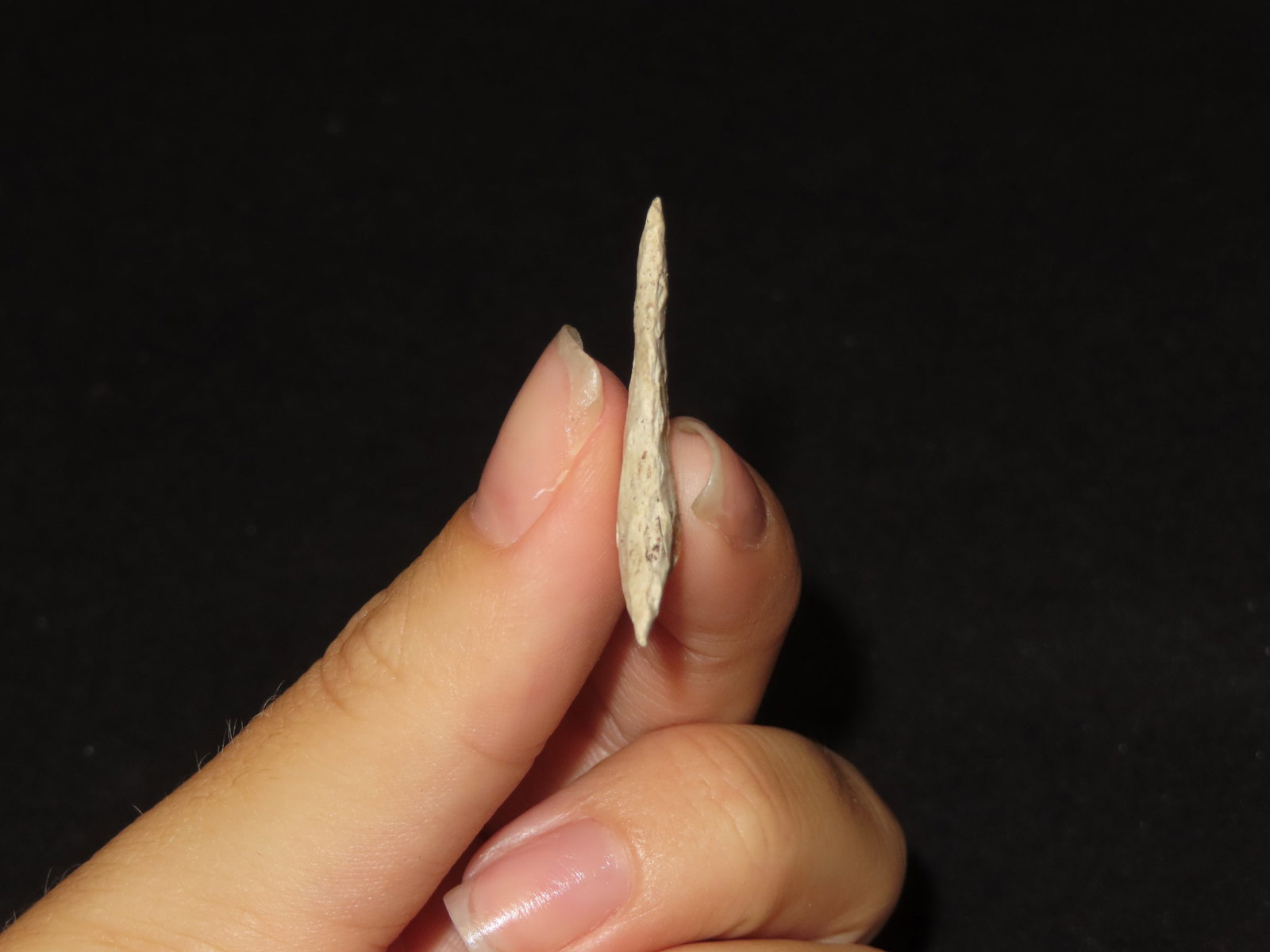 1 3/8" Very Well-Made Triangular Point, Illinois, Great Example - 3