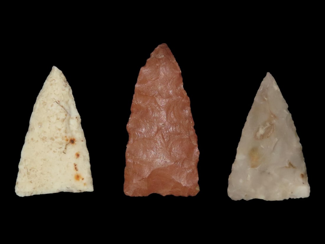 Lot of 3 Triangular Bird Points, Knox Co., Illinois: Lot of 3 Triangular Bird Points, Knox Co., Illinois