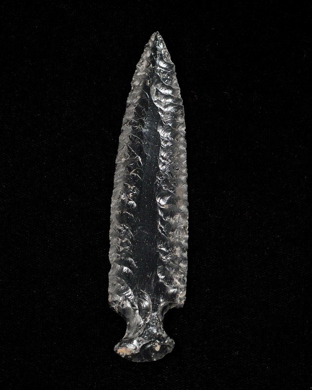 Obsidian Arrowhead, Pre-Columbian, Ex. Bill Taylor, (1 of 2)