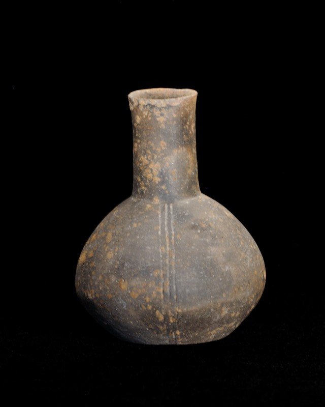 Caddo Bottle, Engraved, Ex. Ed Payne, Richard Meyer, (1 of 4)