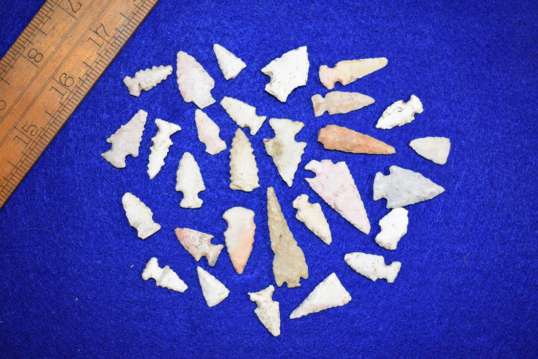LOT OF 29 BIRD POINTS, FOUND IN RALLS COUNTY MISSOURI (1 of 3)