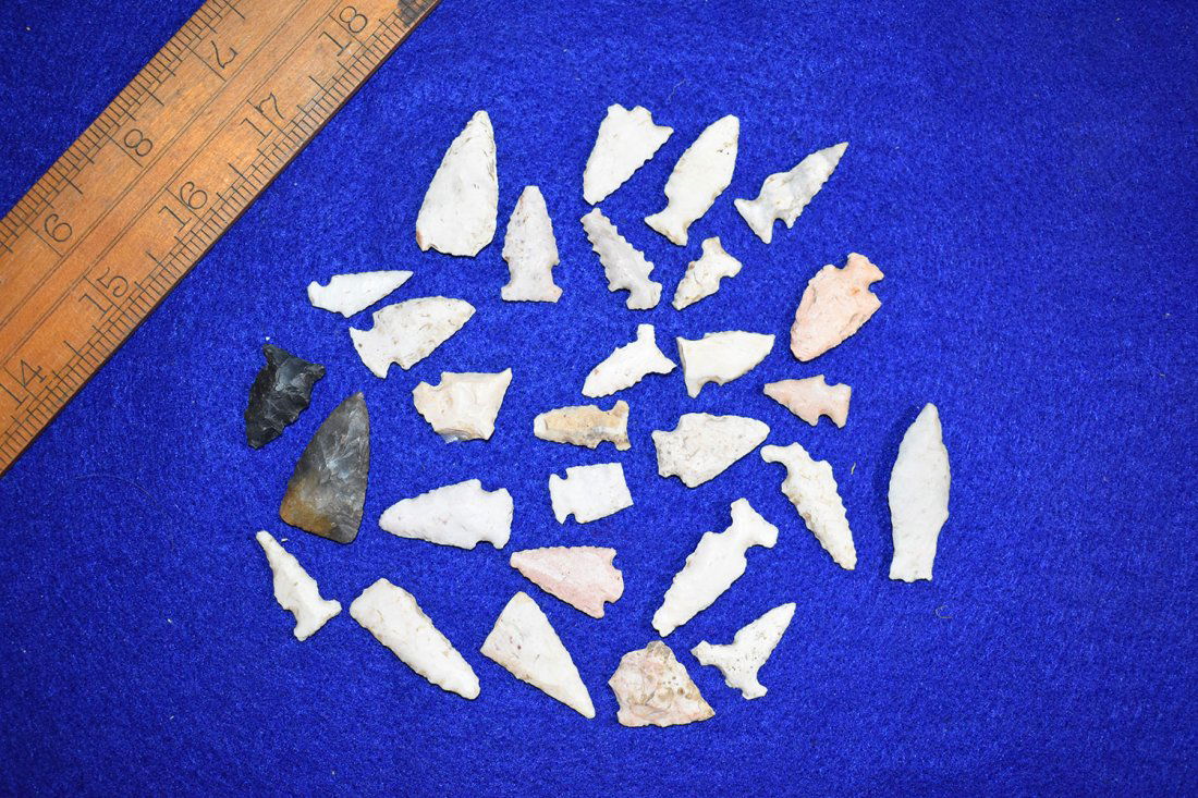 LOT OF 29 BIRD POINTS, FOUND IN RALLS COUNTY MISSOURI (1 of 3)