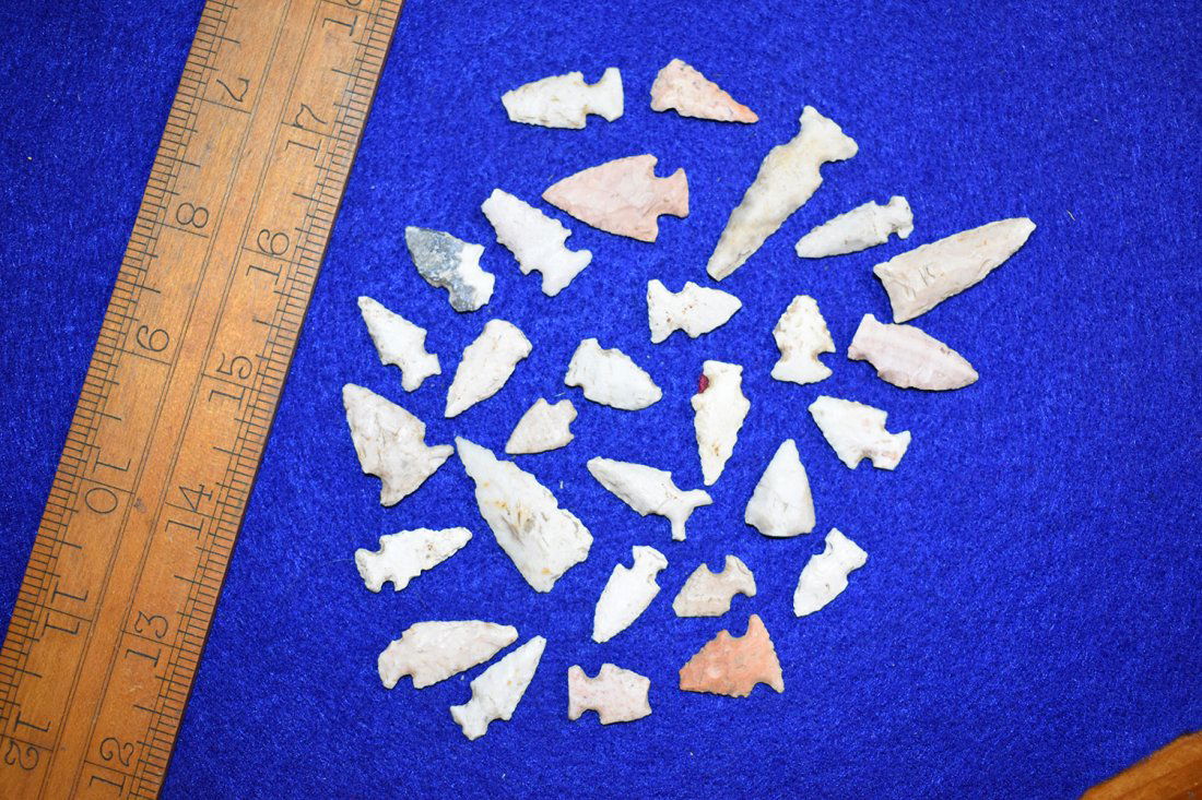 LOT OF 29 BIRD POINTS, FOUND IN RALLS COUNTY MISSOURI (1 of 3)