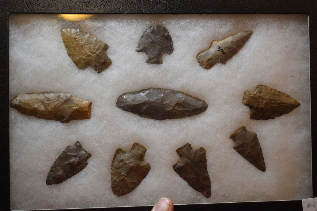 8 1/2" X 12" FRAME OF 10 ARROWHEADS FROM LOGAN CO, (1 of 4)