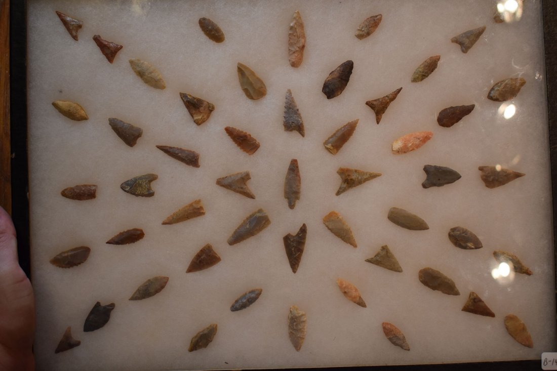 12  1/2" X 16" FRAME OF 52 AFRICAN NEOLITHIC ARROWHEADS (1 of 5)