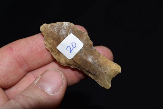 Outstanding Paleo Hell Gap, Pottawatomie Co KS (1 of 2)