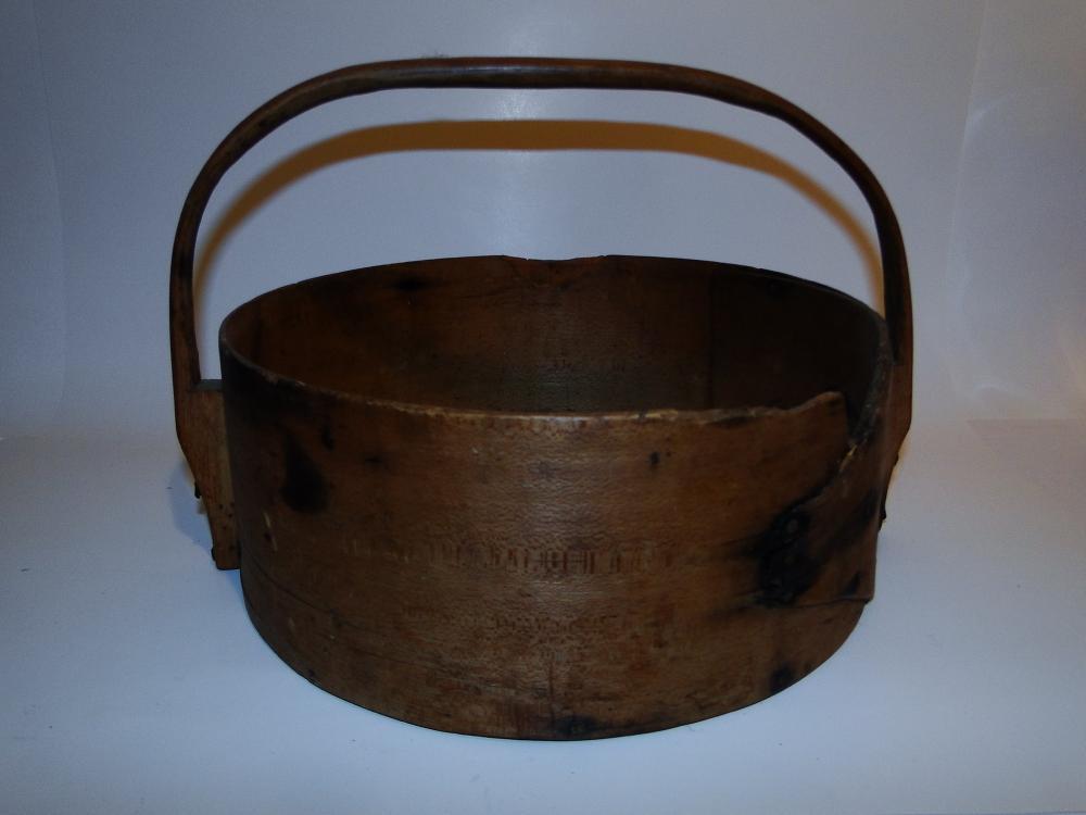19TH C SHAKER CARRIER (1 of 6)