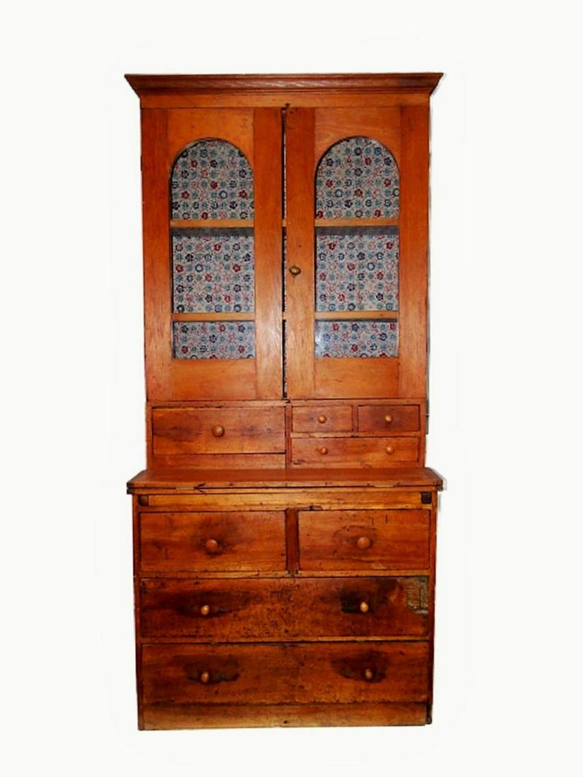 KITCHEN PANTRY CUPBOARD (1 of 4)