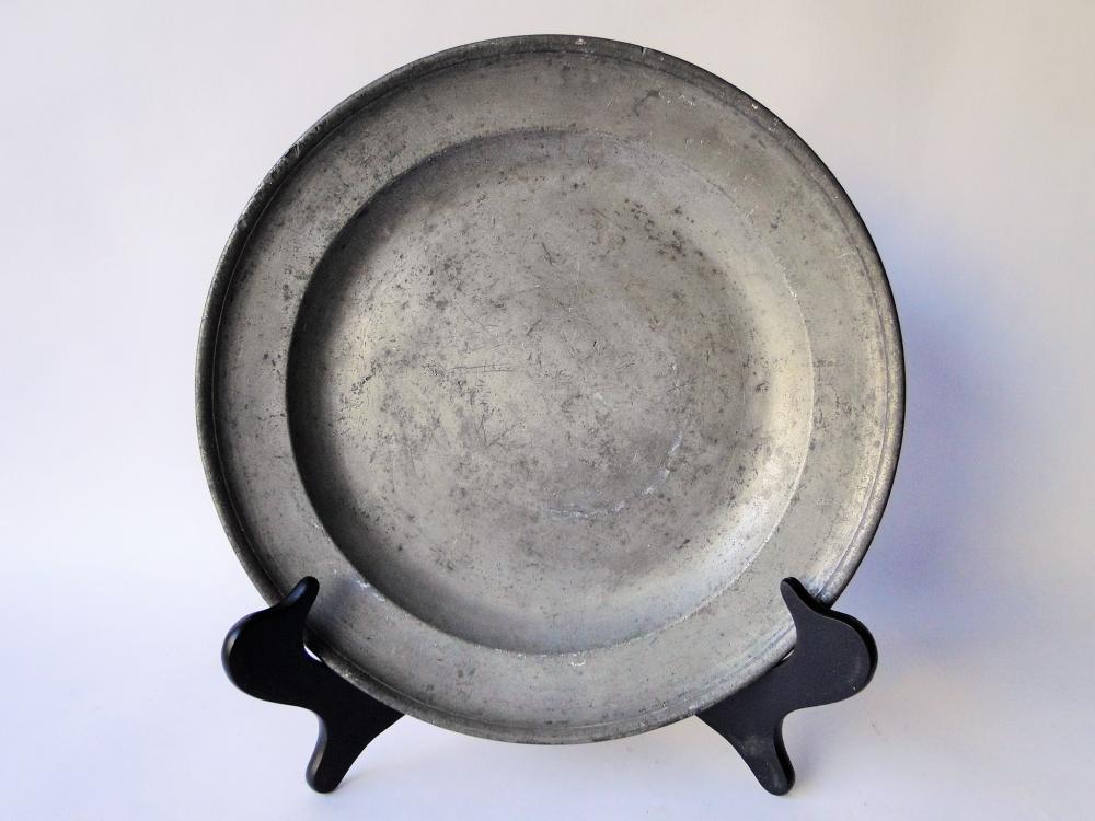 LARGE PEWTER CHARGER (1 of 4)
