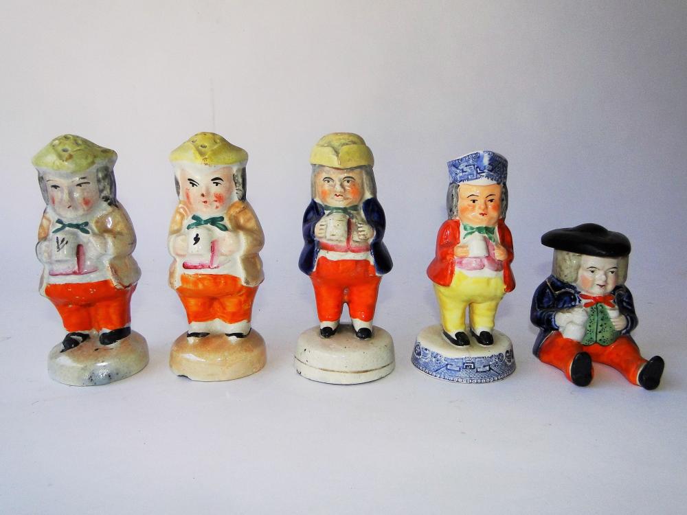 LOT STAFFORDSHIRE ITEMS (1 of 3)