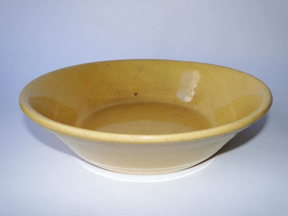 LARGE 19TH C YELLOWARE MILK PAN/ BOWL (1 of 3)