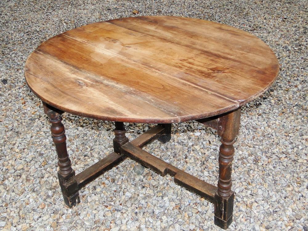 RARE 17TH C FOLDING TUCKAWAY TABLE (1 of 6)