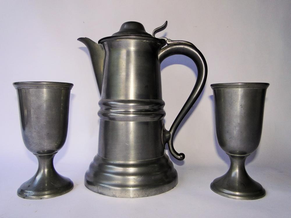 EARLY AMERICAN PEWTER COMMUNION SET (1 of 3)