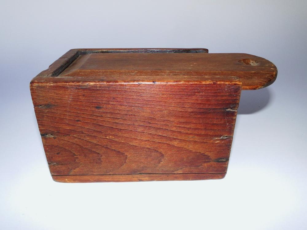 19TH C TOMBSTONE CANDLEBOX SLIDE LID (1 of 3)