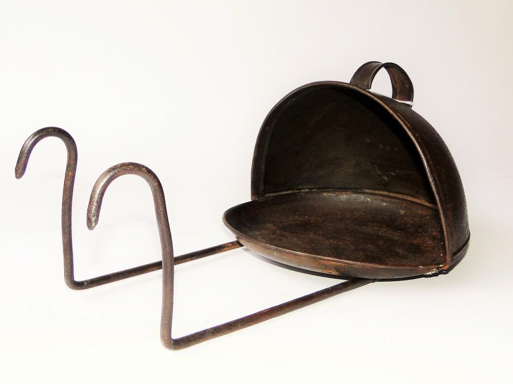 EARLY IRON HEARTH FOOD WARMER (1 of 1)