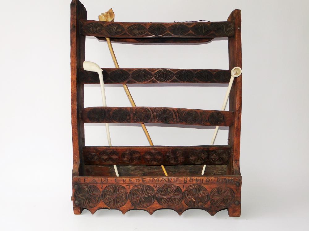 RARE DATED 1741 PIPE RACK (1 of 6)
